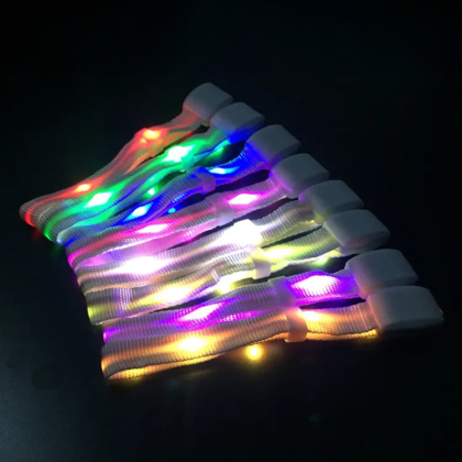 Lichtgevende stoffen polsbandjes met 5 LED's